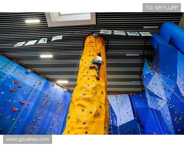 广州攀岩队在极限运动会中以84分稳居积分榜首位