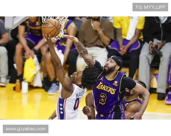 雨燕湖人与鹈鹕的精彩对决直播全程回顾与分析