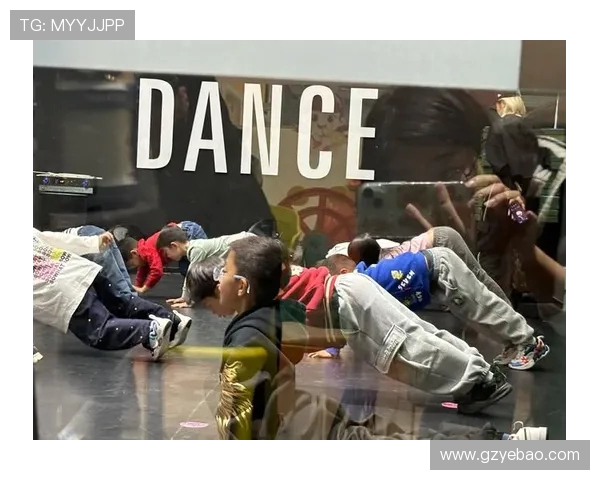 南京街舞队的热情与梦想在街头舞动聚焦街舞文化的节奏与魅力